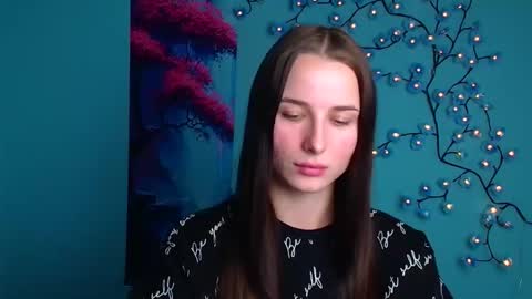 Snapshot of milly_liss chatting on October 21, 2025, 11:33 am Milly online show from October 21, 2025, 11:33 am