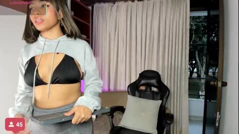 Snapshot of millygumble chatting on November 9, 2025, 10:19 pm CherryTattoo online show from November 9, 2025, 10:19 pm