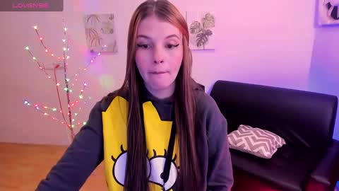 Milly online show from March 6, 2025, 1:35 pm