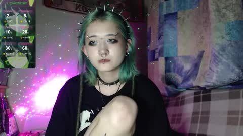 milten_trish online show from September 18, 2025, 5:04 pm