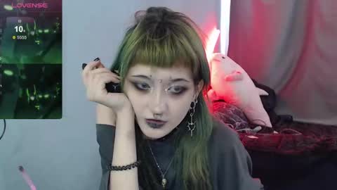 Snapshot of milten_trish chatting on May 7, 2026, 3:50 pm milten_trish online show from May 7, 2026, 3:50 pm