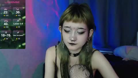 Snapshot of milten_trish chatting on May 14, 2026, 8:15 pm milten_trish online show from May 14, 2026, 8:15 pm