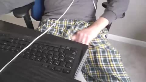 Snapshot of milwaukeebadger24 chatting on January 17, 2026, 4:43 pm milwaukeebadger24 online show from January 17, 2026, 4:43 pm