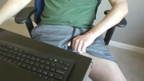 Snapshot of milwaukeebadger24 chatting on February 15, 2026, 5:20 pm milwaukeebadger24 online show from February 15, 2026, 5:20 pm