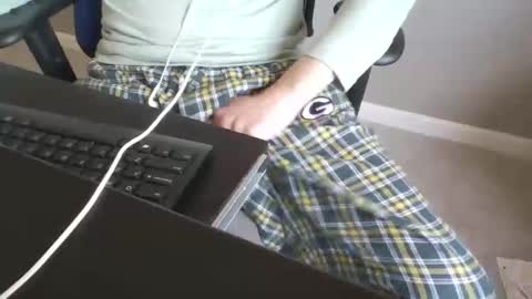 Snapshot of milwaukeebadger24 chatting on February 27, 2026, 5:46 pm milwaukeebadger24 online show from February 27, 2026, 5:46 pm