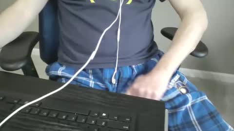 milwaukeebadger24 online show from March 25, 2026, 12:33 pm