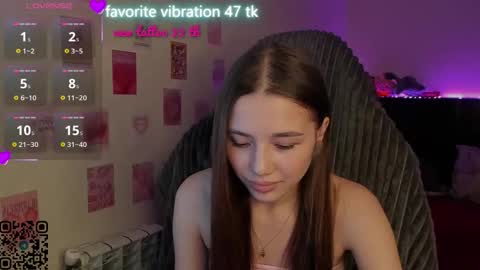 Snapshot of milyamess chatting on February 6, 2026, 5:38 pm Emily online show from February 6, 2026, 5:38 pm