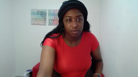 Snapshot of milykabigass69 chatting on October 24, 2025, 1:40 pm milykabigass69 online show from October 24, 2025, 1:40 pm