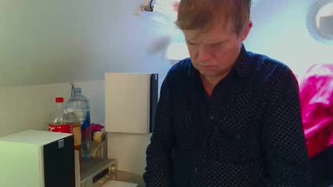  Milymen26  Polish man  master  fereskik straight mature online show from February 16, 2026, 1:29 pm