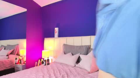 Milly  online show from September 26, 2025, 4:38 am