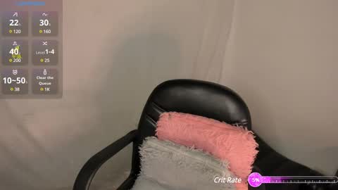 Mily  online show from February 26, 2025, 12:14 pm