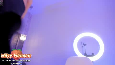 Snapshot of milyy_vermont chatting on January 11, 2025, 7:49 pm Milyy online show from January 11, 2025, 7:49 pm