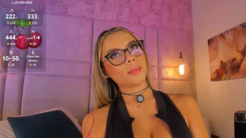 Snapshot of milyy_vermont chatting on November 21, 2025, 7:45 pm Milyy online show from November 21, 2025, 7:45 pm
