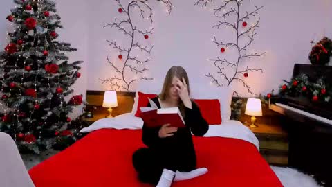 Kelly online show from January 15, 2025, 9:24 am