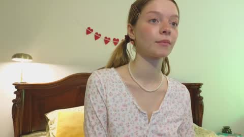 Snapshot of mimichelle chatting on December 10, 2024, 5:50 am mimichelle online show from December 10, 2024, 5:50 am