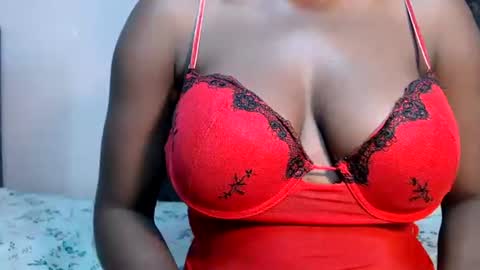 Snapshot of mimiebony chatting on July 7, 2026, 7:23 am mimiebony online show from July 7, 2026, 7:23 am