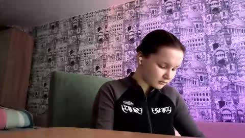 Mia online show from January 18, 2026, 7:01 am