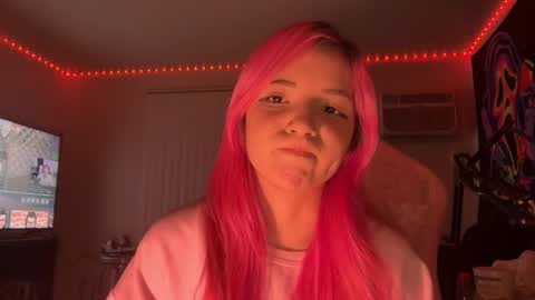 Snapshot of minaisnever chatting on March 4, 2026, 7:14 am Mina online show from March 4, 2026, 7:14 am