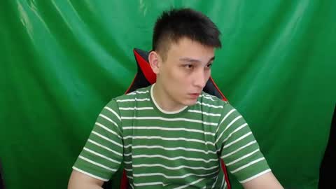 minato_kono online show from November 15, 2025, 10:37 pm