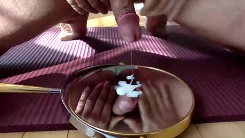 Snapshot of mince_alors chatting on February 17, 2026, 5:41 pm mince_alors online show from February 17, 2026, 5:41 pm