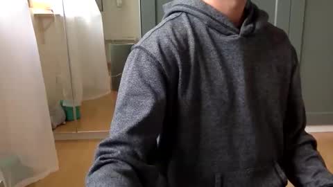 mince_alors online show from March 30, 2026, 5:14 pm