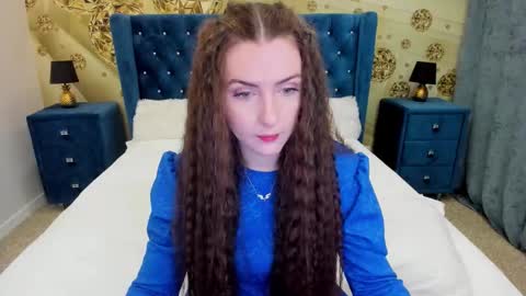 Snapshot of minchelskatrina chatting on September 16, 2025, 7:42 am minchelskatrina online show from September 16, 2025, 7:42 am