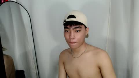 mingkla_man online show from May 23, 2026, 10:52 am