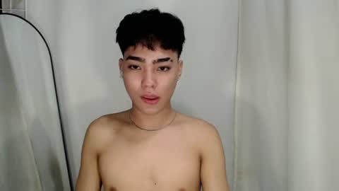 mingkla_man online show from July 14, 2026, 2:12 pm
