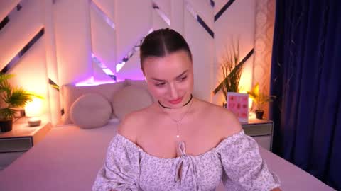 minifox_ online show from February 15, 2026, 8:46 am