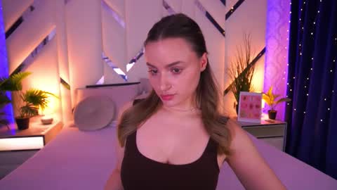 minifox_ online show from February 27, 2026, 8:47 am