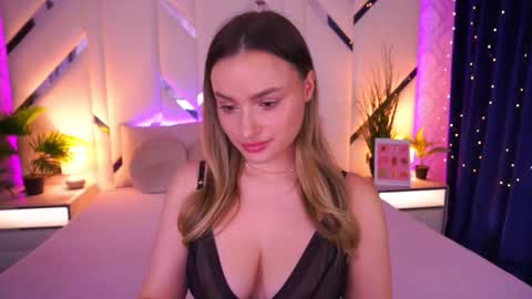 minifox_ online show from February 28, 2026, 8:48 am