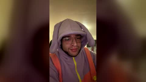 Snapshot of minimoose1003 chatting on February 5, 2026, 12:15 am minimoose1003 online show from February 5, 2026, 12:15 am