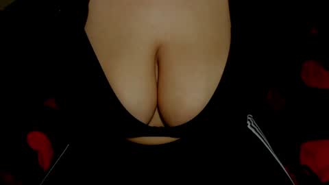 minka0 online show from January 29, 2025, 9:17 pm