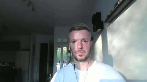 minka28 online show from April 17, 2026, 5:27 pm