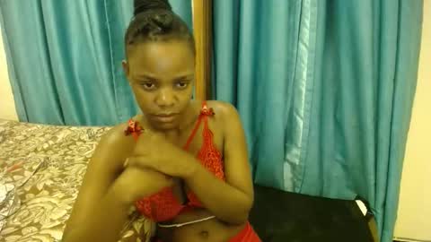 Snapshot of minnie_lila chatting on September 17, 2025, 6:53 pm Lila online show from September 17, 2025, 6:53 pm