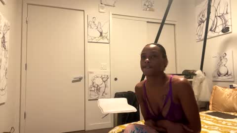 minniehunney online show from January 13, 2025, 10:36 am