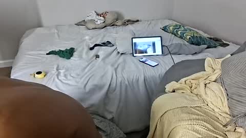 minniehunney online show from July 24, 2026, 10:52 pm