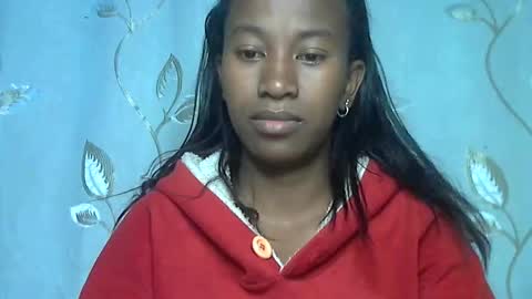 minouch211907 online show from April 10, 2026, 2:28 am