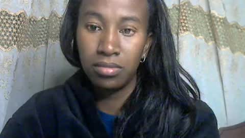 minouch211907 online show from May 30, 2026, 10:51 pm