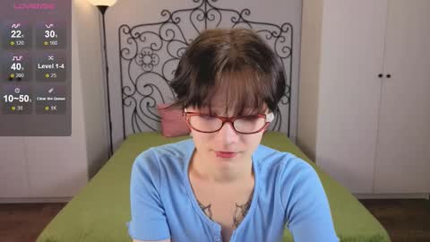 Olivia online show from September 23, 2025, 3:59 pm