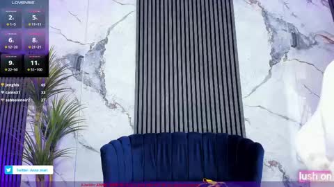 mira_fantasy online show from February 21, 2025, 11:44 am