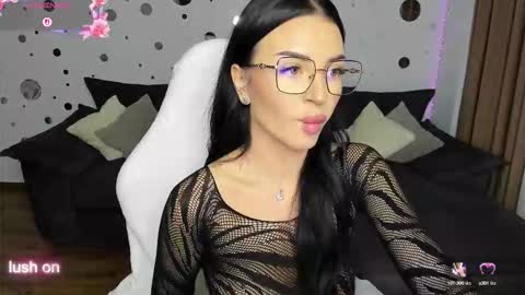 mira_fantasy online show from September 15, 2025, 4:23 am