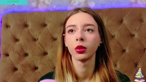 mira_lynxx online show from December 17, 2025, 5:13 am