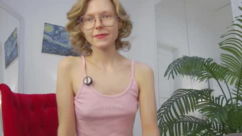 mira_marni online show from February 11, 2026, 11:04 am