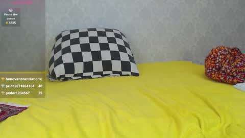 Snapshot of mira_one_ chatting on February 13, 2025, 3:24 pm mira_one_ online show from February 13, 2025, 3:24 pm