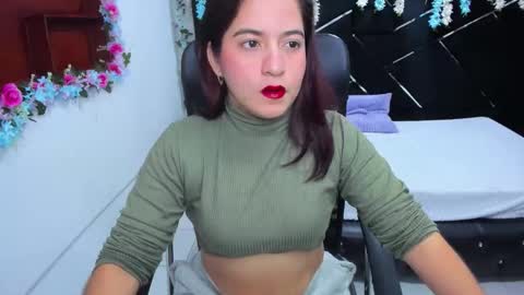 mirabella_miller online show from December 22, 2025, 12:02 pm