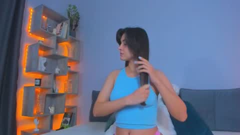 Mira  follow my fansly  online show from August 3, 2026, 4:00 am