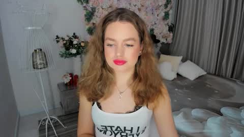 Emma online show from November 20, 2025, 6:29 pm