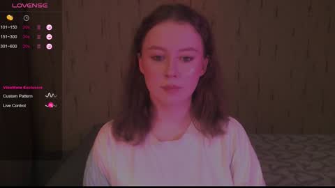 Kira online show from September 10, 2025, 8:09 pm