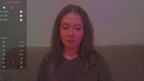 Kira online show from October 24, 2025, 2:02 pm